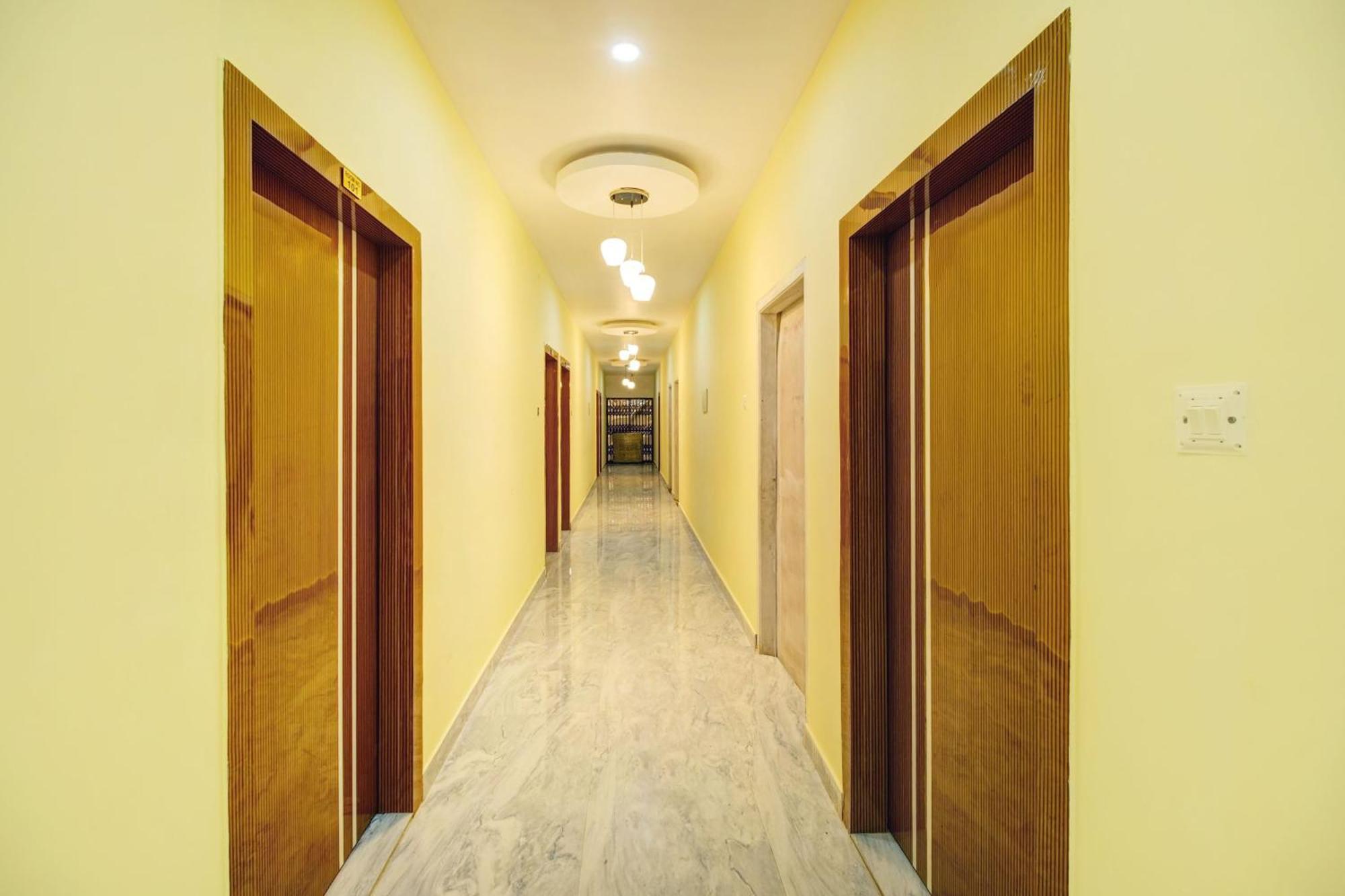 Super Hotel O Sai D-Lux Guwahati Exterior foto